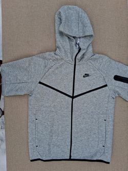 NIKE FLEECE TECH 