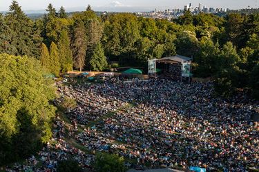 Tig Notaro @ Zoo Tunes Tonight!