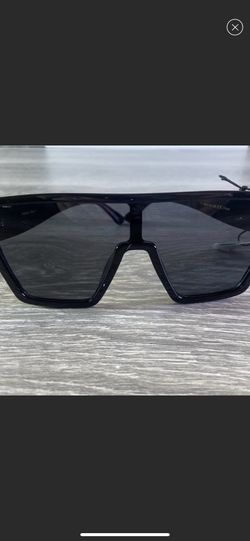 Black Fashionable Sunglasses 