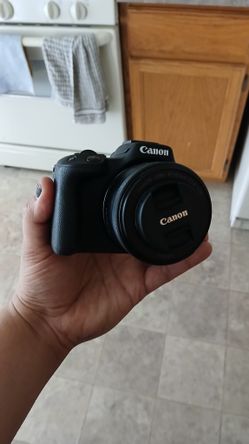 Canon EOS R50 Kit with RF-S 18-45mm f/4.5-6.3 IS STM Lens and RF 50mm f/1.8 STM and SD Card