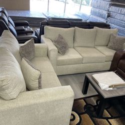 SALE!! SOFÁ LOVESEAT