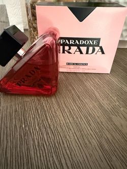 Prada Radical Essence