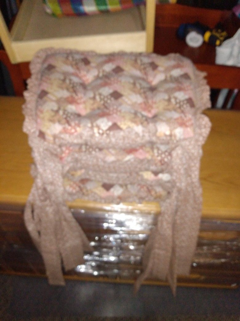 4 New Cushions Chairs