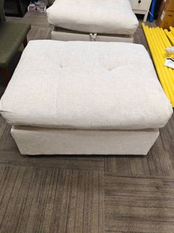 Single Storage Ottoman / Modular Seat  Single seat with built-in storage, perfect for use as an ottoman, extra seating, or as part of a modular sofa s