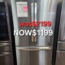 27 cu. ft. Smart Counter Depth MAX French Door
Refrigerator with Internal Water Dispenser