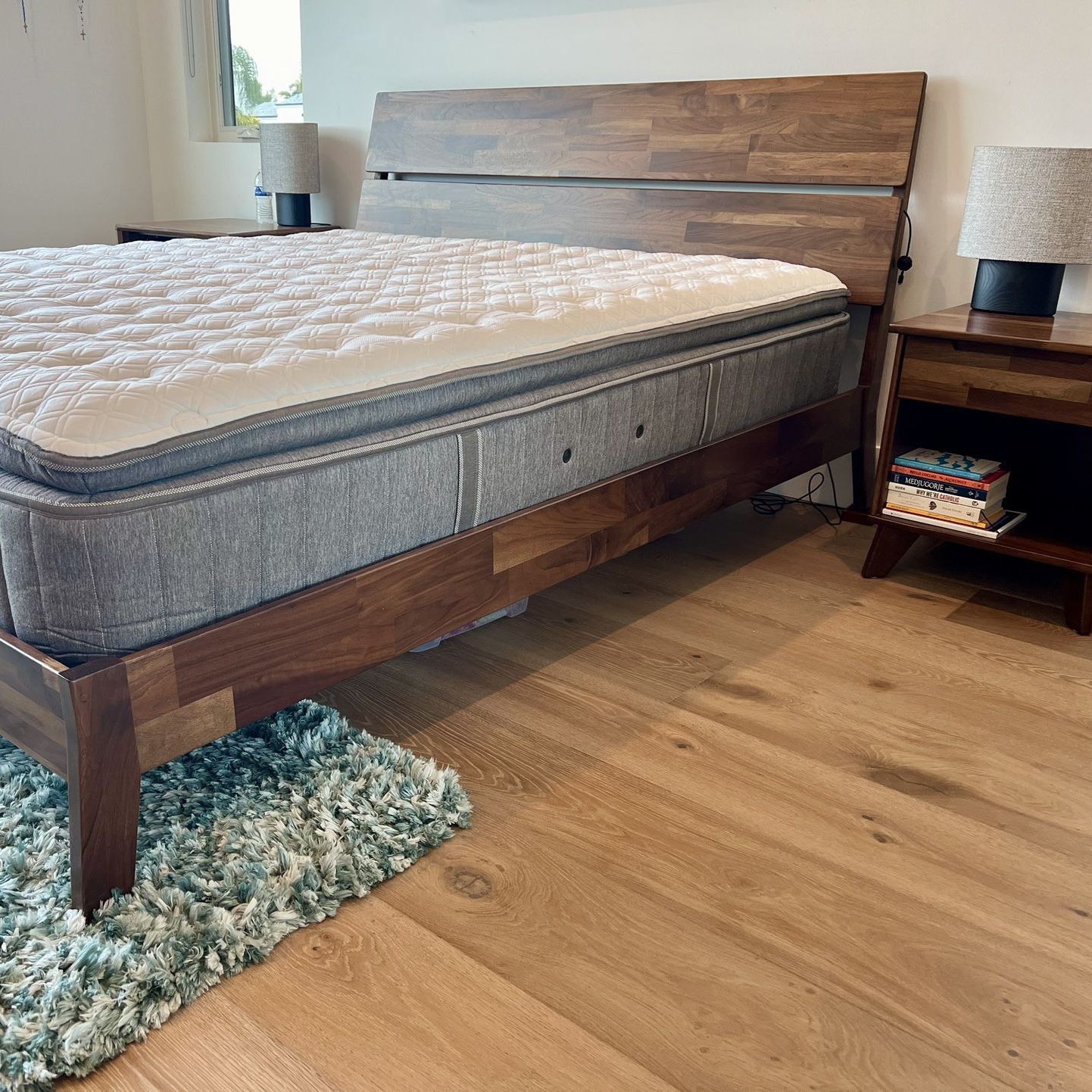  Mid Century Mod  Cal King Bed