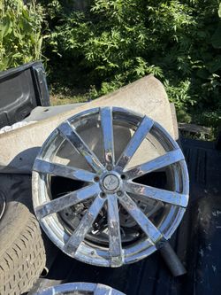 I Have 2 Velocity Rims 22s Best Offer Takes Them