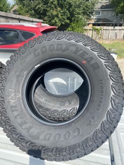 315/70R17 Tires