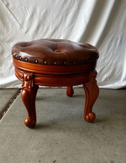 Ottoman/Foot stool