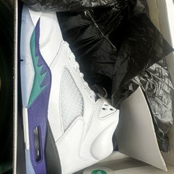 AIR JORDAN 5 GRAPES SIZE 9 DS