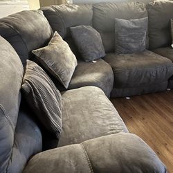 Sofa With Recliners,2 Diff Sets Of Bed,dressers With Mirror And Spring Box