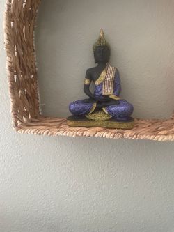 Porcelain bhudha statue