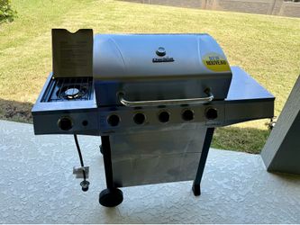 Char-Broil 5-Burner Gas Grill with Side Burner and Cover