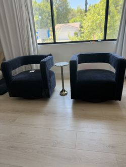 Accent Chairs