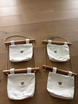 Organizer for kids room