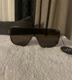 Quay Australia Sunglasses (111)