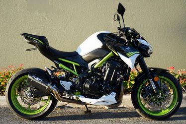 2021 Kawasaki Z900 Abs Pearl Blizzard Whitemetallic Spark Black