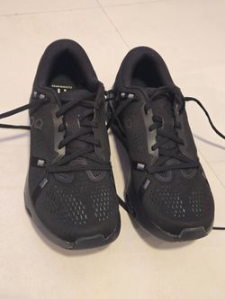 On Running Cloudsurfer All Black Sneakers men's 7.5 womens 8.5