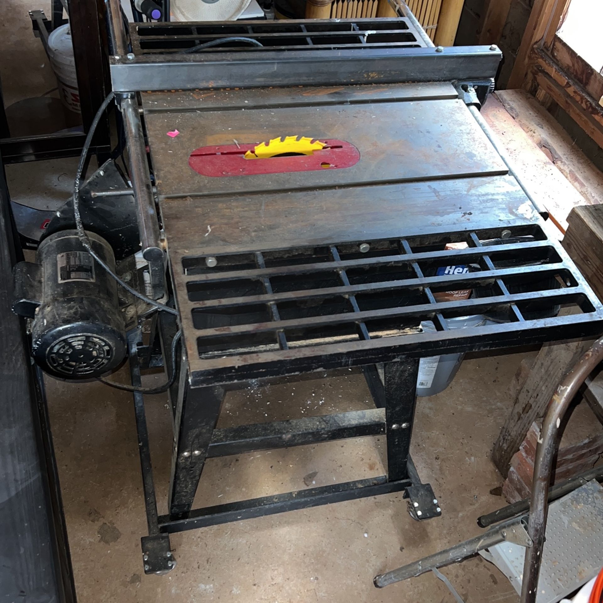 Ohio Forge 10” table saw