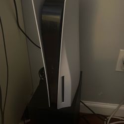 Ps5 + 2 Controllers 