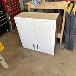 Upper Cabinets