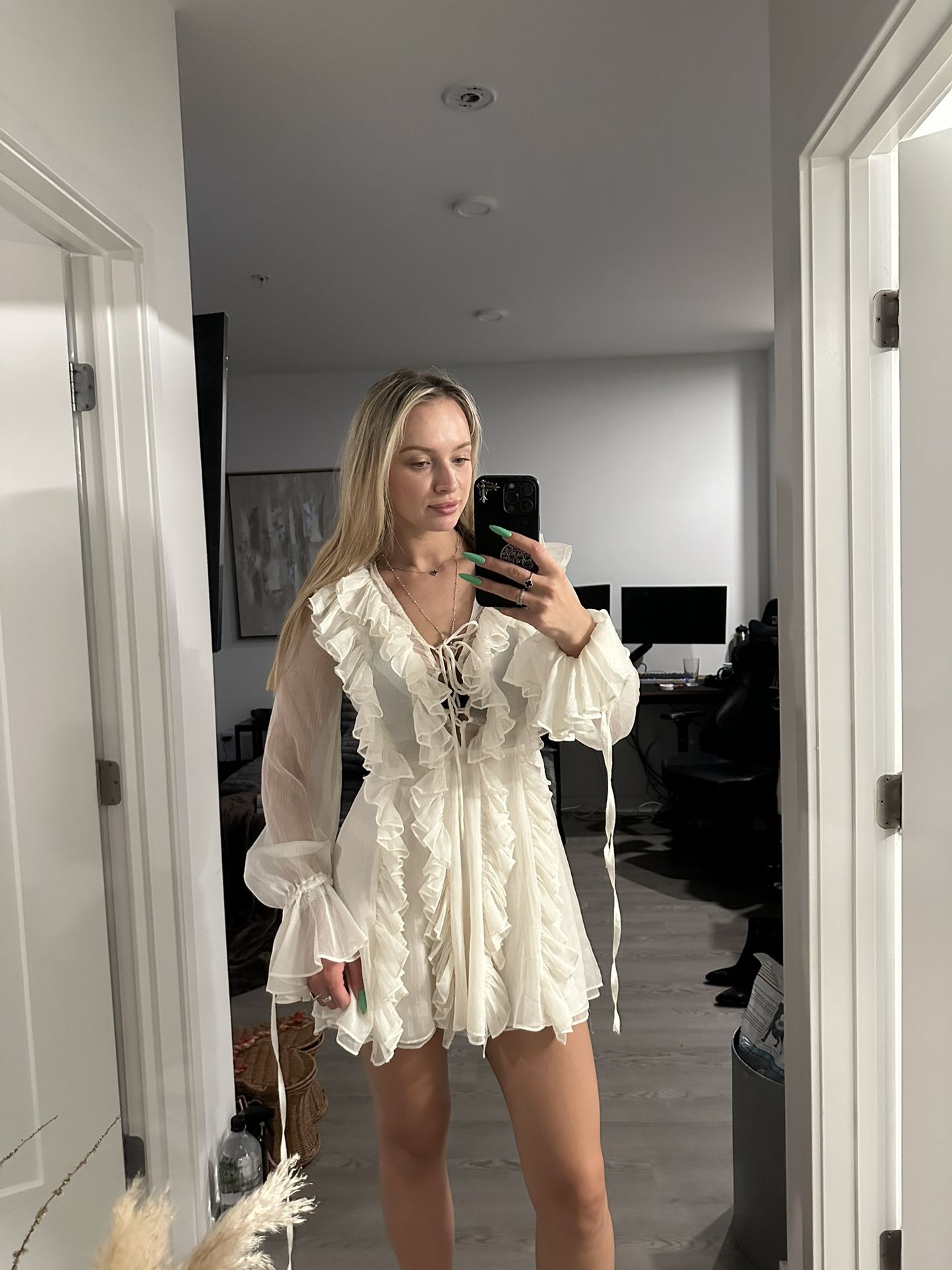 Delicate white dress, size s