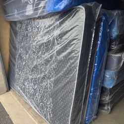 Same Day Delivery Se Habla Espanol Single Twin Mattress 99 Full Double 159 Queen Bed 179 King 229 California King 229 Frame 69 XL Twin Mattresses