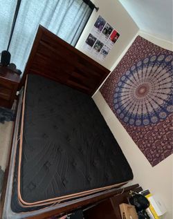 High-quality queen-sized Cu Sleep TT mattress and bed frame