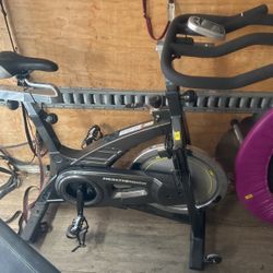 Spin Bike, Exercise Bike, Healthrider H40x Pro 
