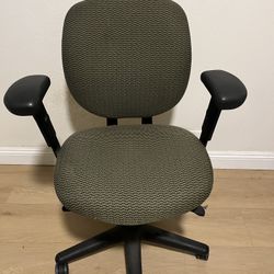 Office Chair (Read Description)