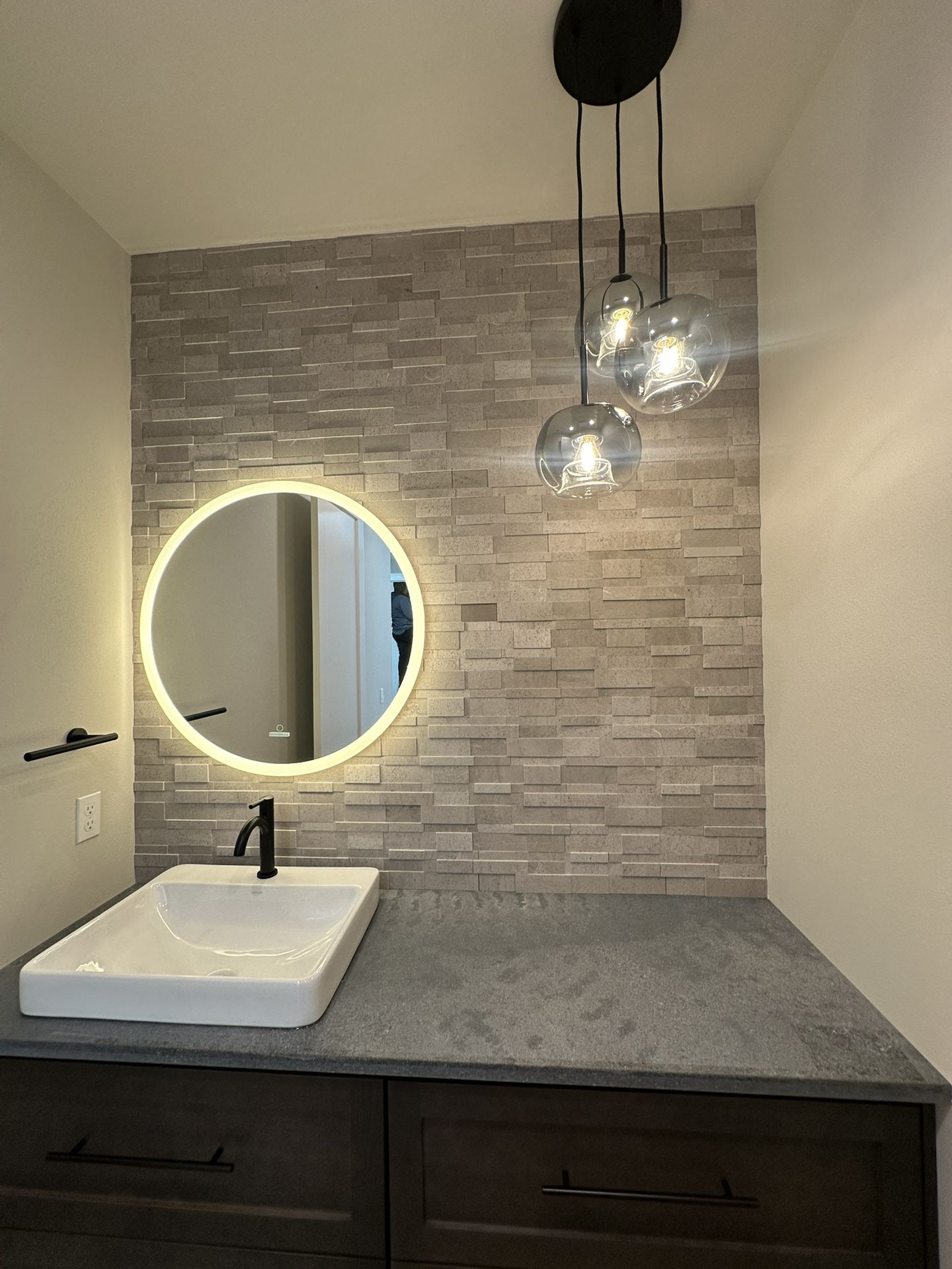 Tile creations – bathroom, kitchen, fireplace decor 