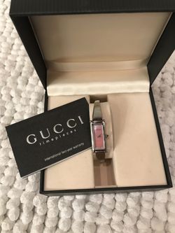 GUCCI “Brand new” bangle watch