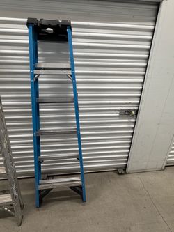 Two ladders 8 ft