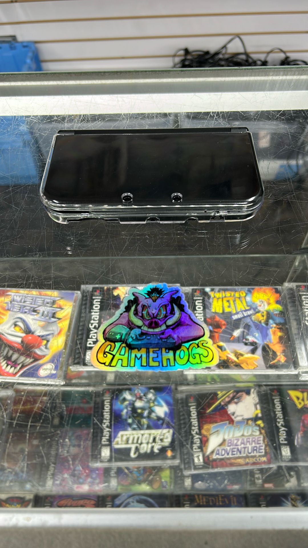 New 3DS XL $250 Gamehogs 11am-7pm