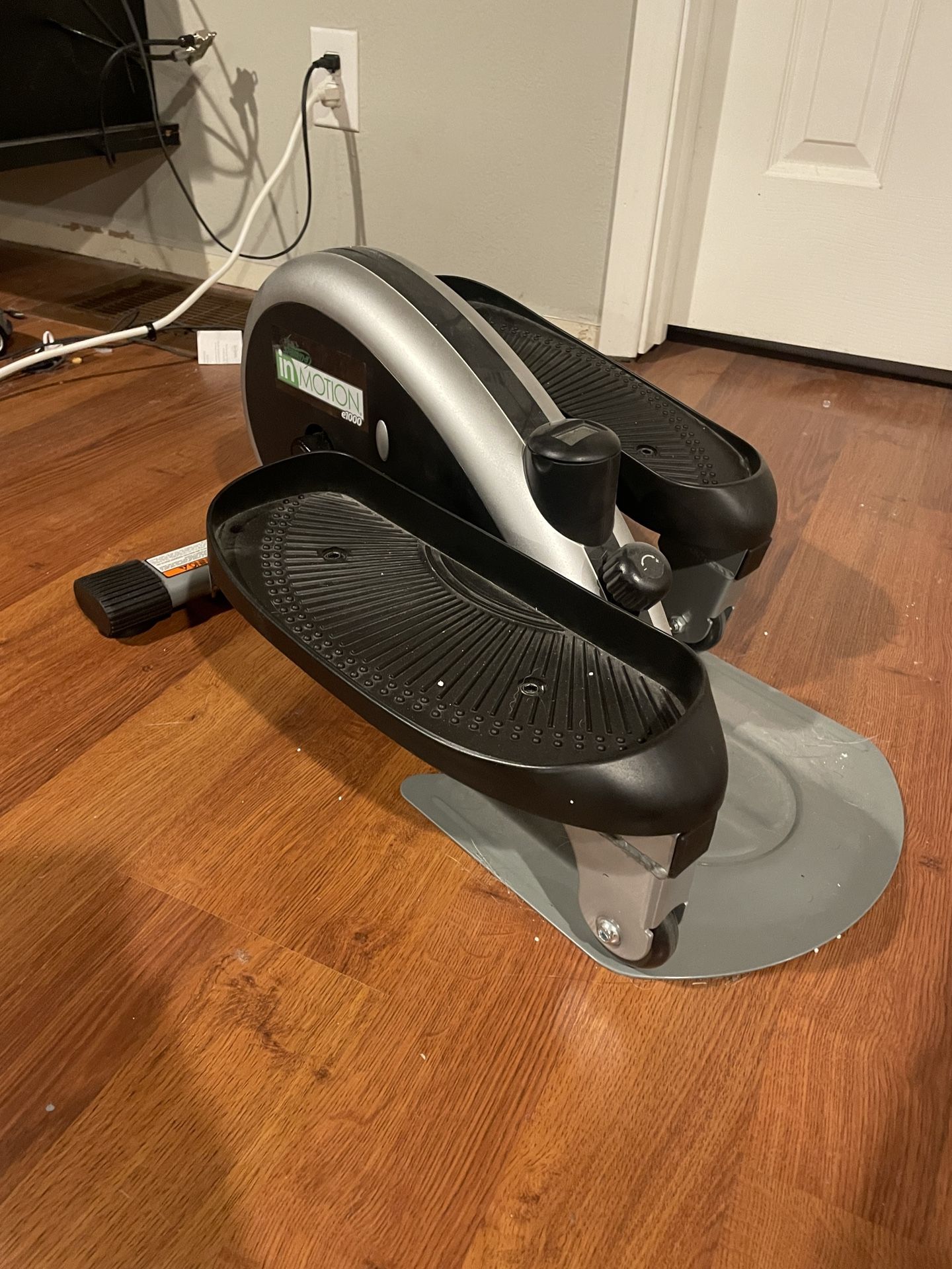 Compact elliptical