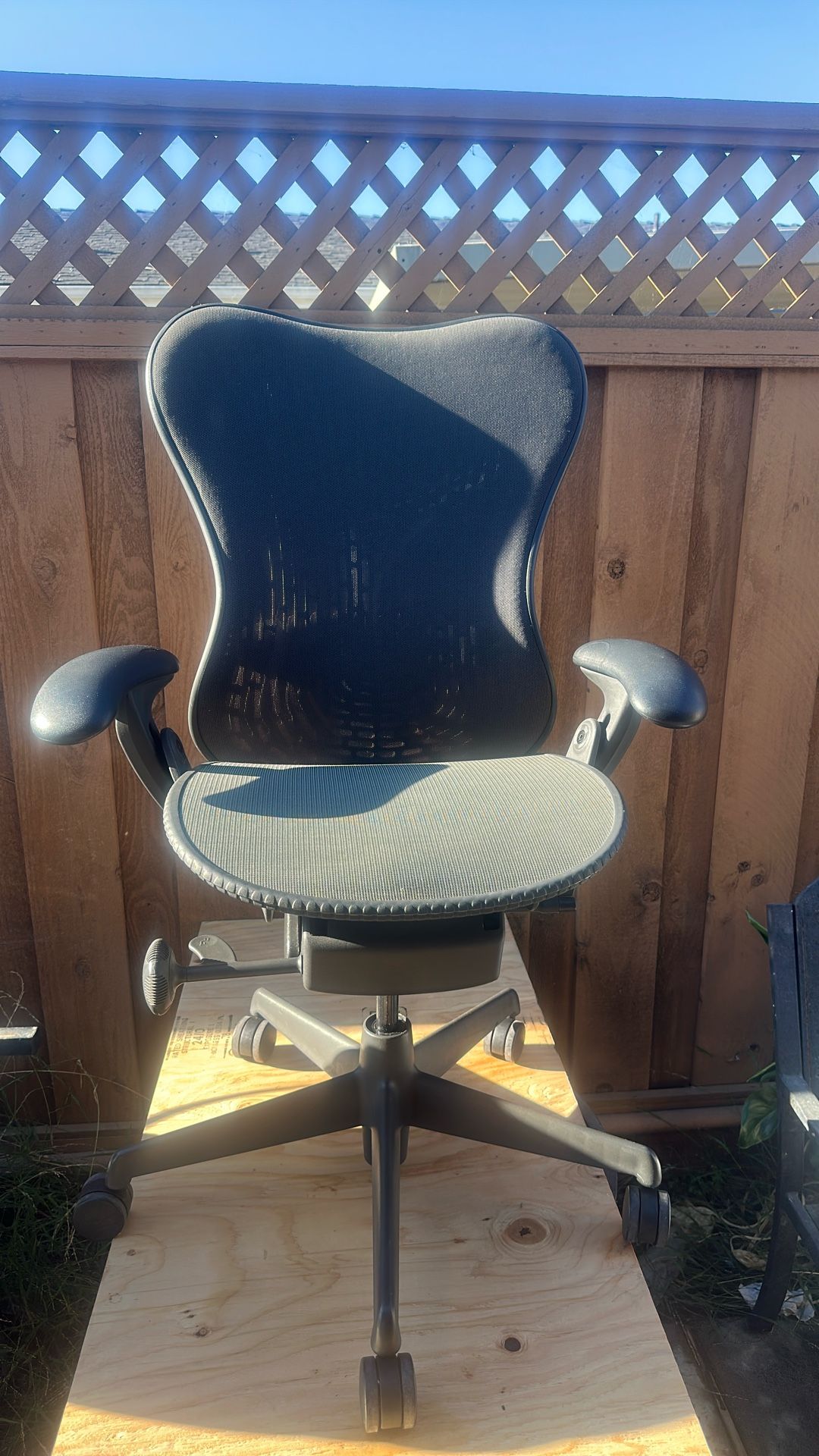 Herman Miller Mirra 