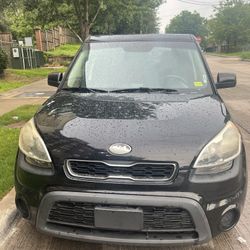 Black 2013 Kia Soul 