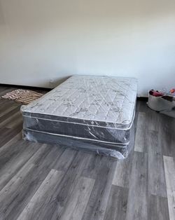 New Queen Bamboo PillowTop Mattress & Box Spring