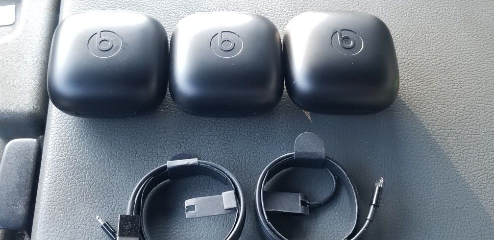 Brand New Powerbeats Pro True wireless bluetooth Earphones