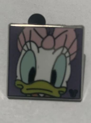 Disney 2012 Character Faces Daisy Duck Hidden Mickey Pin