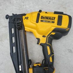 For Sale A Used DEWALT 20VMax XR Cordless Brushless 16-GAUGE Finish Nailer Tool-only Model DCN660 