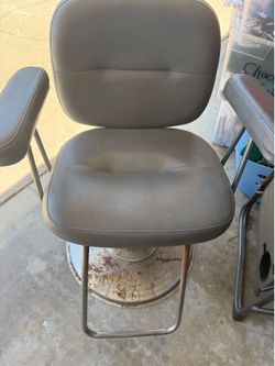 Barber chair