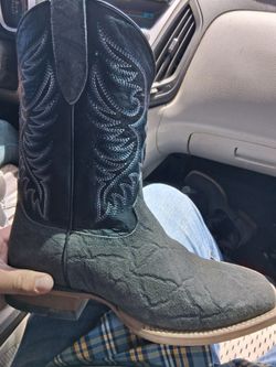 Men's Ariat boots size 10.5