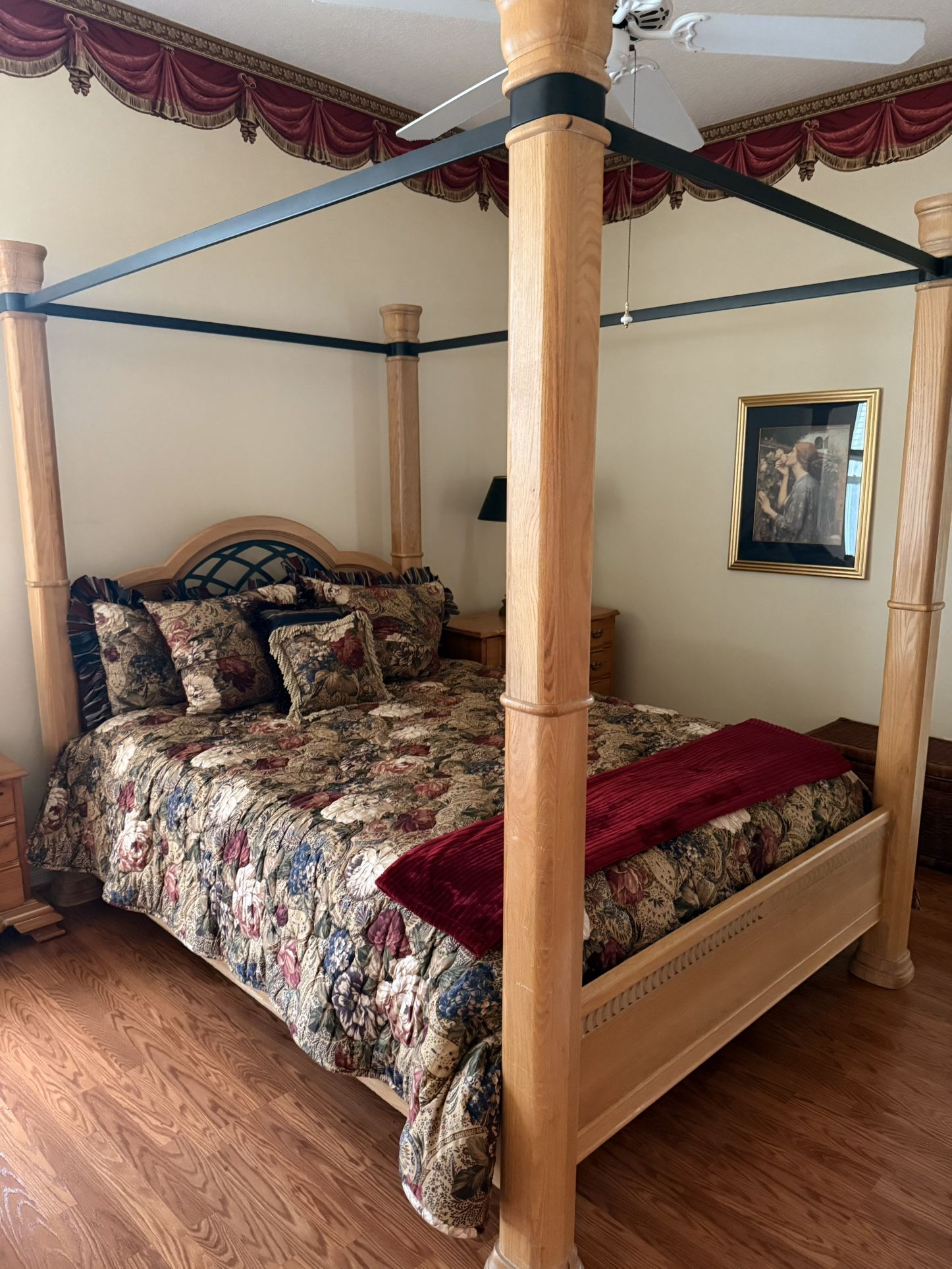 Queen Bedroom Set