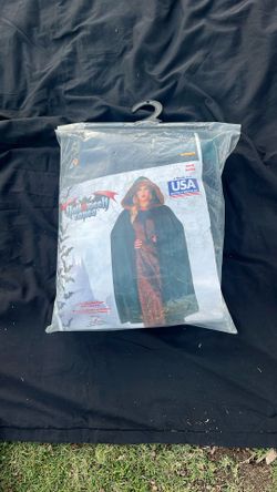 Velvet Hooded Cape – Adult Size