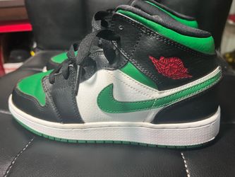 Jordan 1 mid pine green size 5y for sale.
