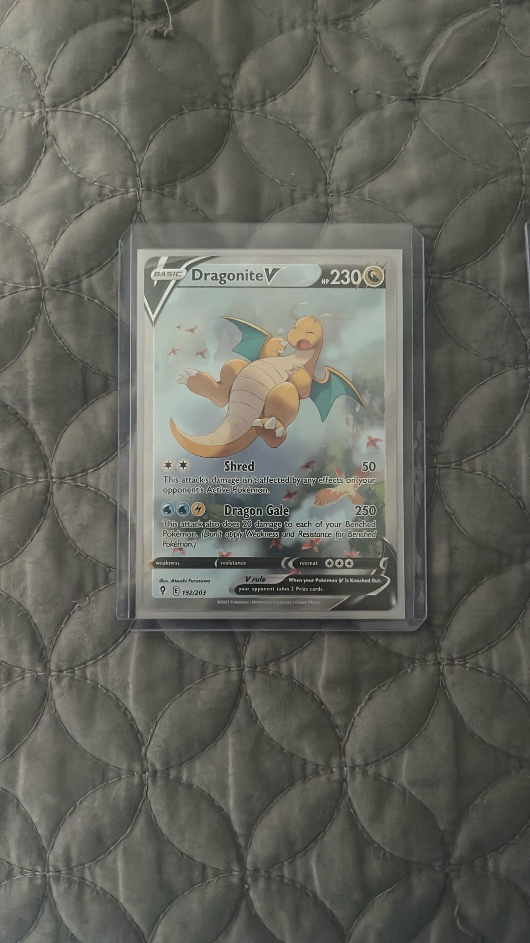 Dragonite V Card 2021 192/203.