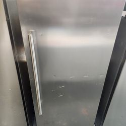 Forno 28 Inch Convertible Freezer Refrigerator 13.6 Cu Ft FFFFD1722-28RS