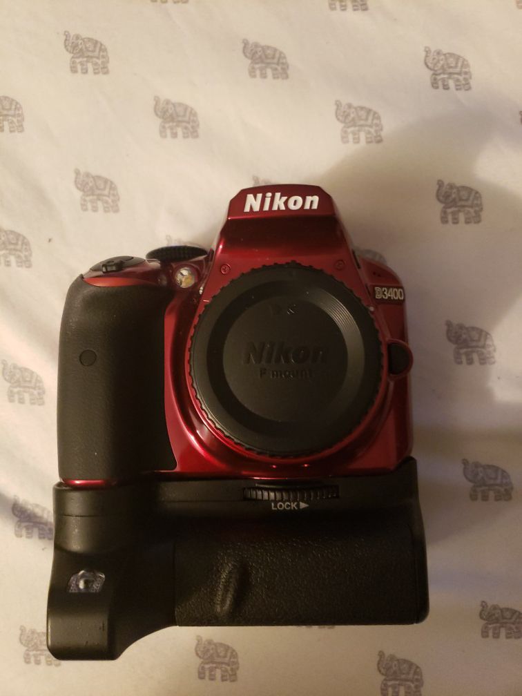 Nikon D3400 Nearly Brand New
