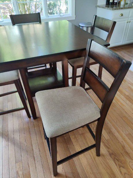 Dining Table And 4 Chairs Available